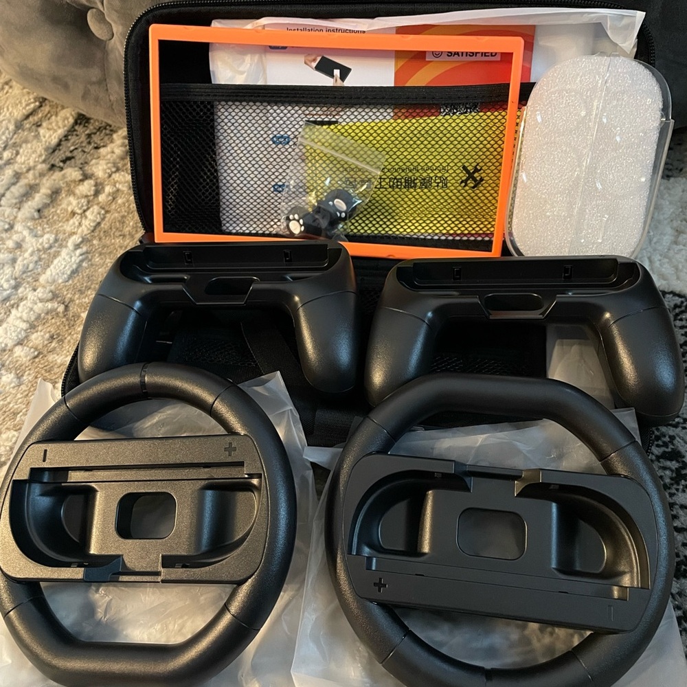 Nintendo Switch 2 Accessory Bundle - Picture 2 of 2